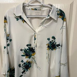 NWTs XXL VAN HEUSEN Long Sleeve Top.